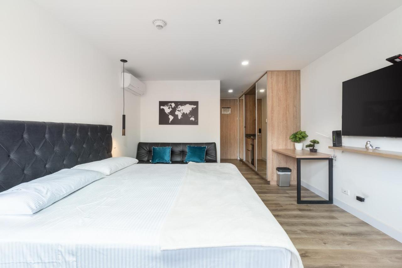 Apartamentos Go Living & Suites By Housy Host Medellín Zewnętrze zdjęcie