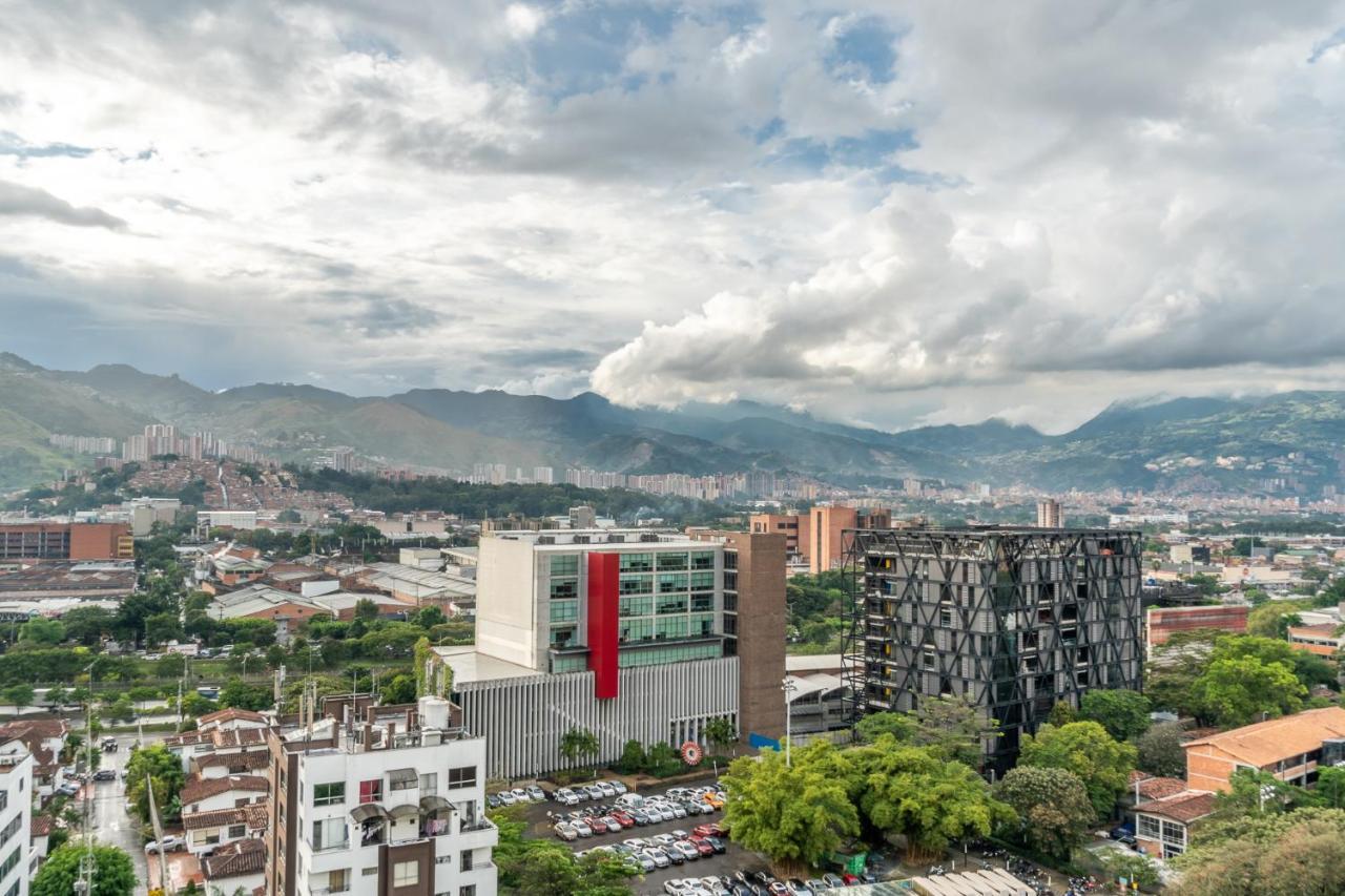 Apartamentos Go Living & Suites By Housy Host Medellín Zewnętrze zdjęcie