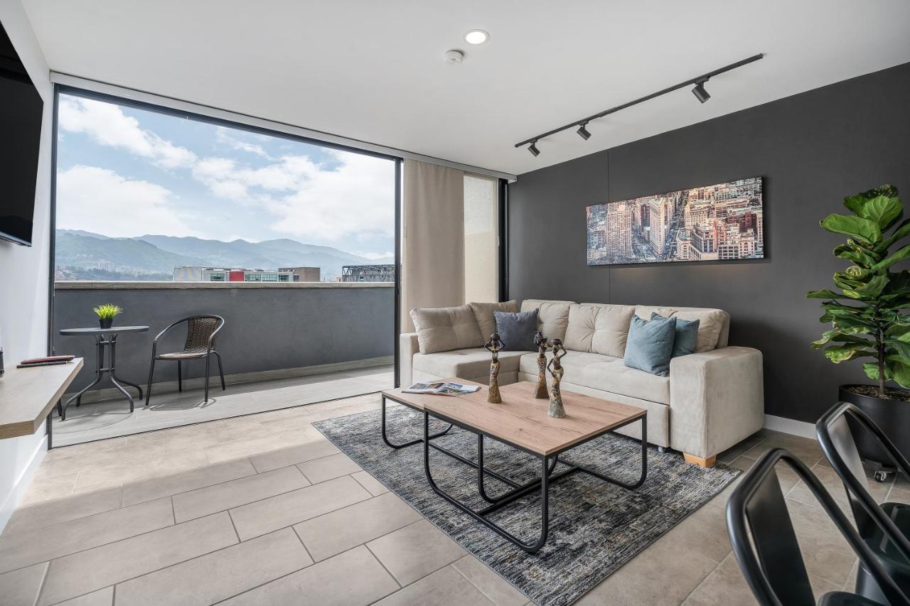 Apartamentos Go Living & Suites By Housy Host Medellín Zewnętrze zdjęcie