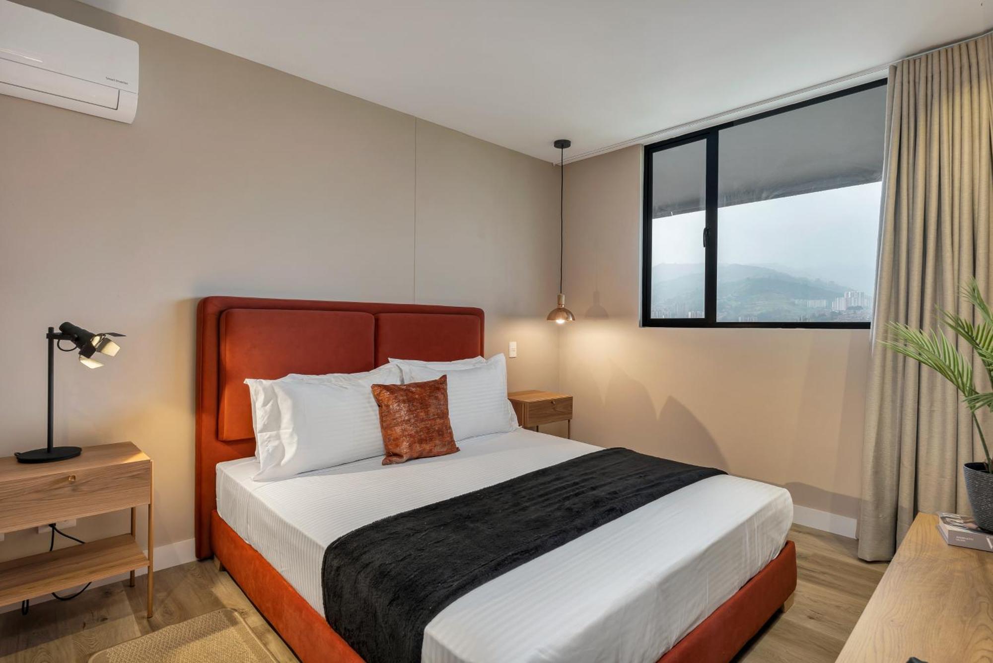 Apartamentos Go Living & Suites By Housy Host Medellín Zewnętrze zdjęcie